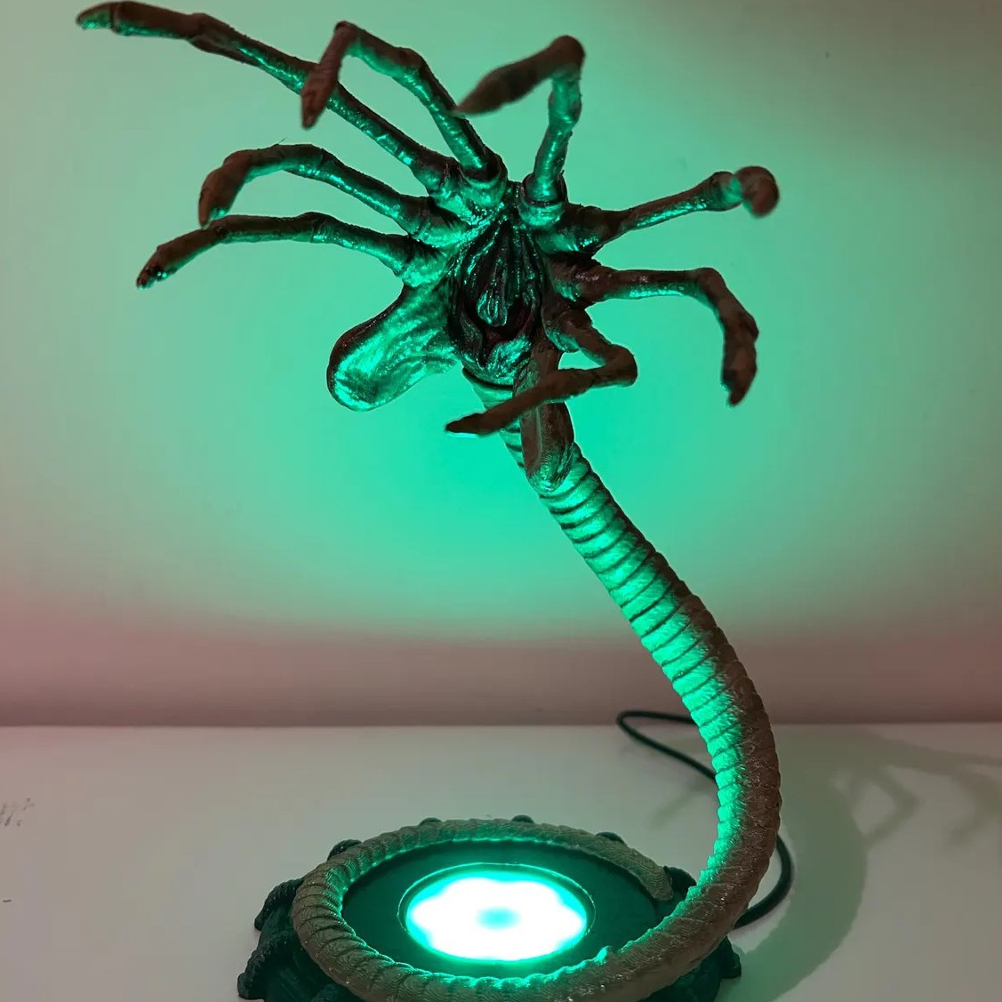 Lampu Alien Facehugger Lampu M - Home Decor Light ulasan dan harga